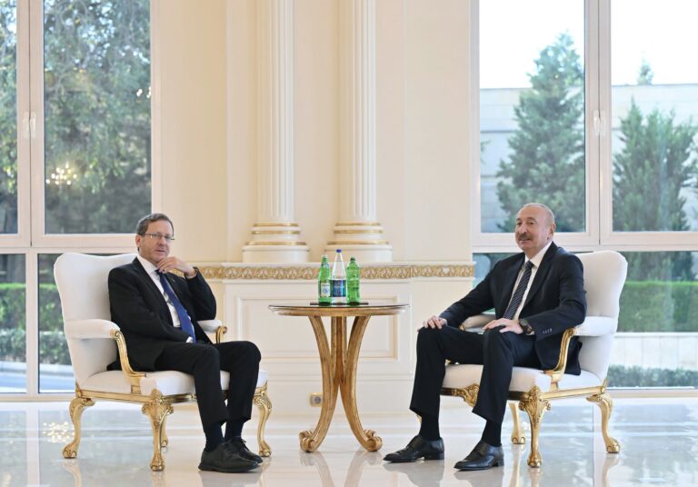 ilham israil prez