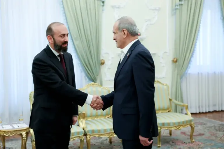 mirzoyan pezeskian